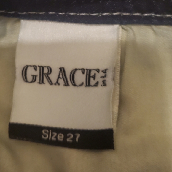 Grace in LA Jean's - Picture 7 of 8